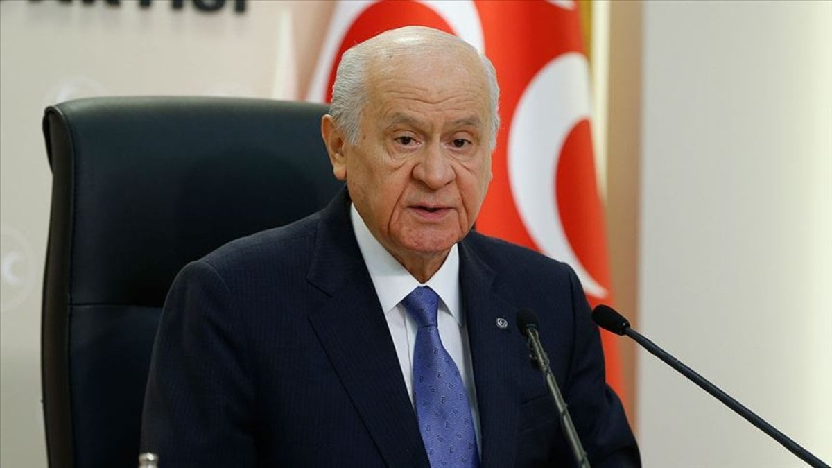 Devlet Bahçeli’nin hayatı kitap oluyor