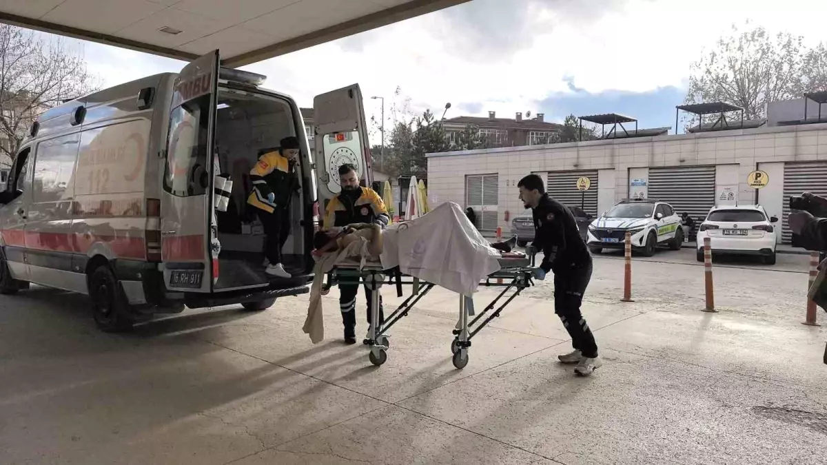 Bursa’da Genç Balkon’dan Düştü